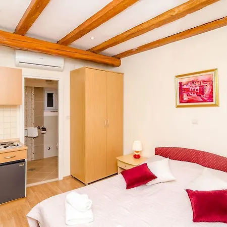 Raic Apartment *