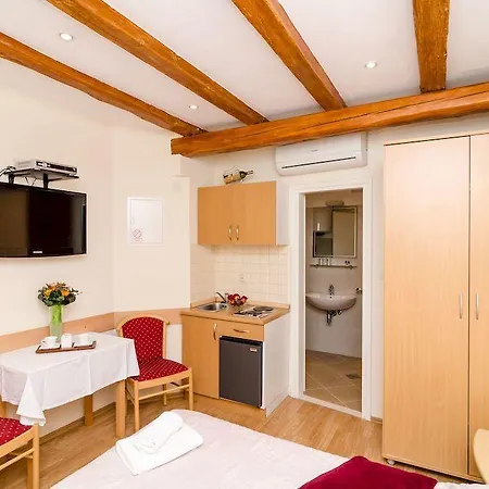 Raic Apartment